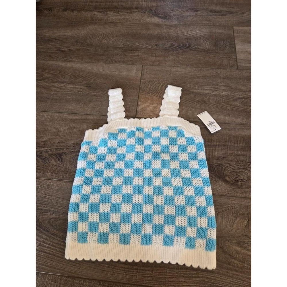 Old navy girls tank size 8‎